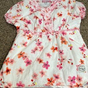 Koi Vintage small scrub top